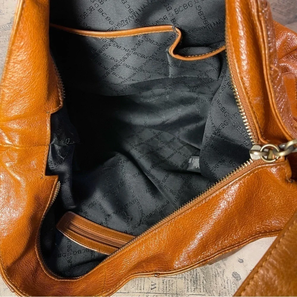 Vintage BCBGMAXAZRIA Large Leather Hobo Bag Chain Strap Slouchy Y2K Shoulder Bag
